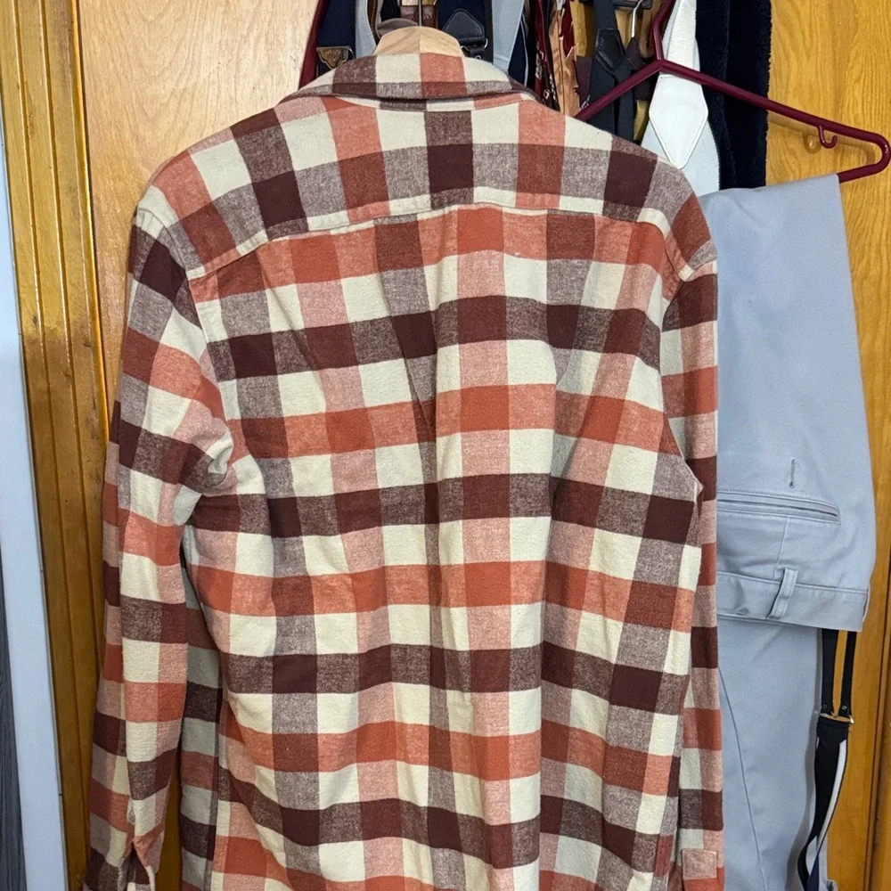 L.L. Bean Signature 1933 Plaid Chamois Shirt LT - Picture 3 of 3
